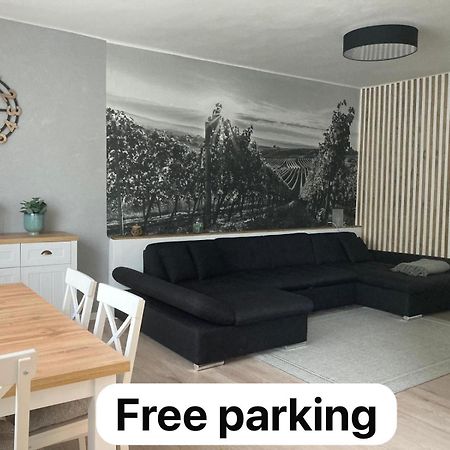 Family Provence Mikulov Apartment Екстериор снимка