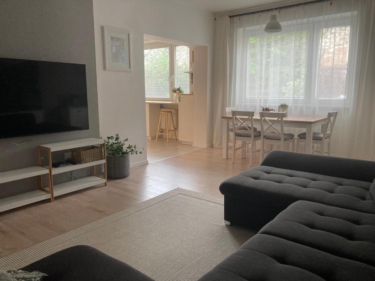 Family Provence Mikulov Apartment Екстериор снимка