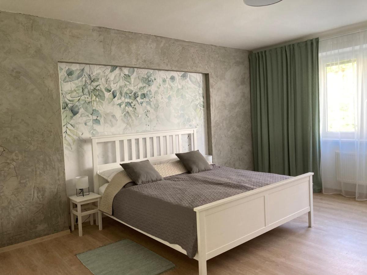 Family Provence Mikulov Apartment Екстериор снимка